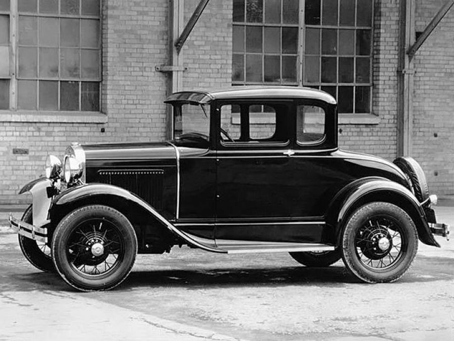  Ford Model A 5-Window Coupe 1930 года  (фото 13 из 16)